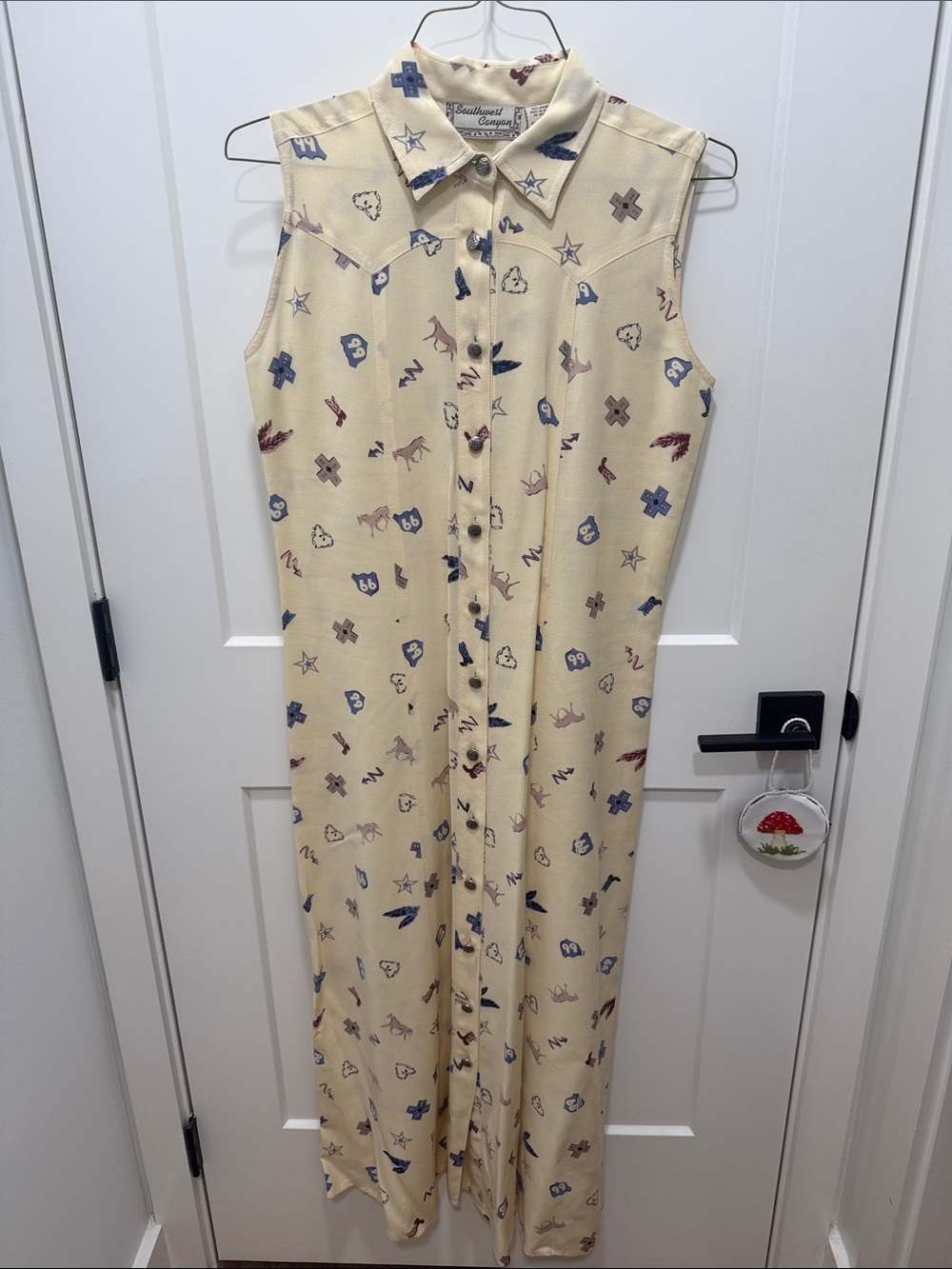 Southwest Canyon Sleeveless Cream Printed Western Dress